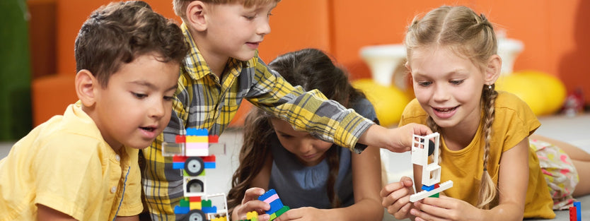 8 Ways of Encouraging Your Kids To Play With You
